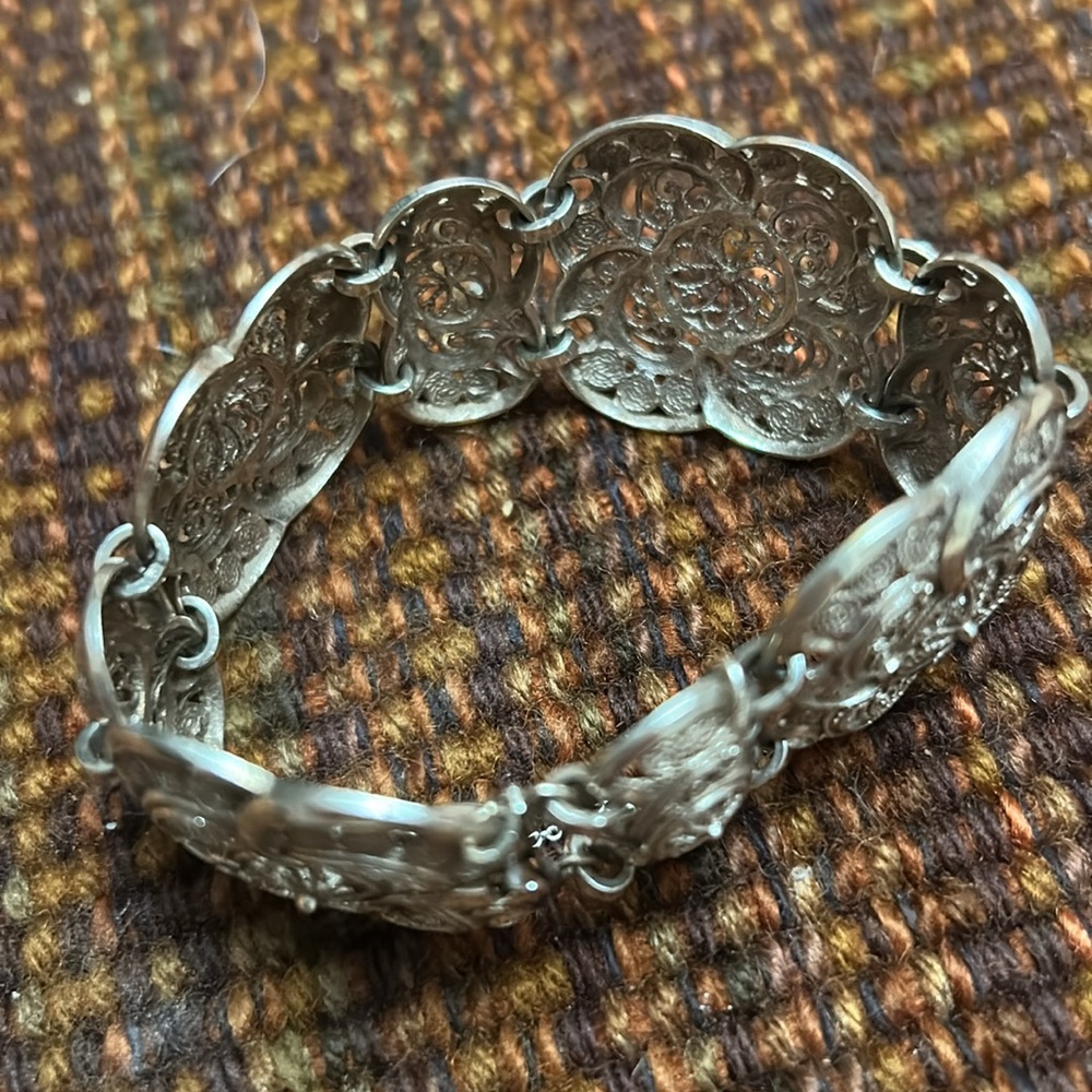 Vintage/Antique Wide Filigree Bracelet,Ornate Bracelet Silver - Picture 4 of 6